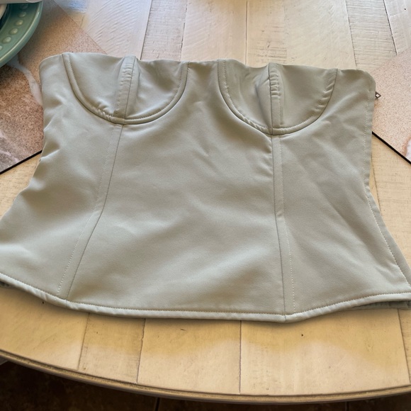 LA Hearts strapless structured tube top size Xs. Zips on the side - Picture 2 of 10